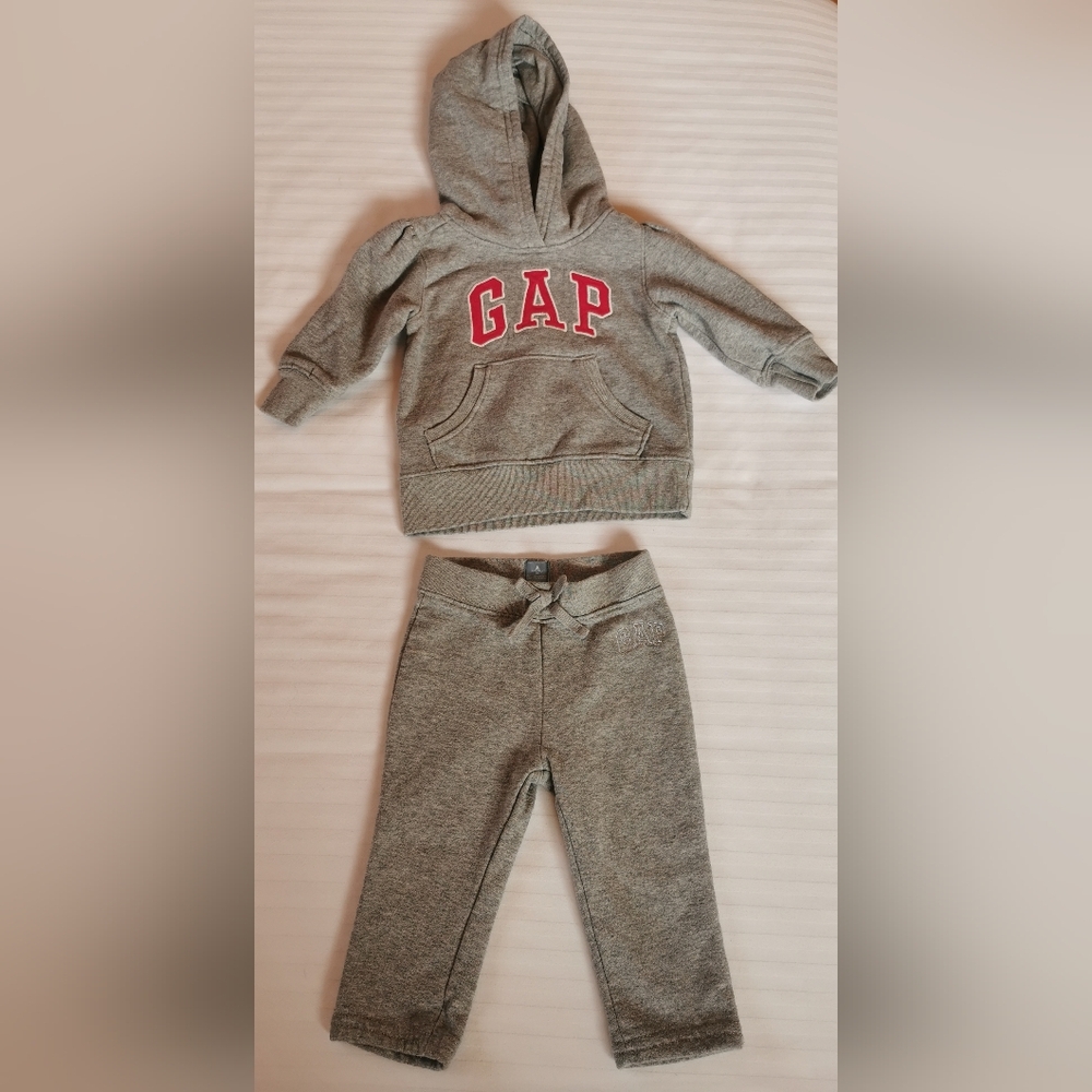 Baby Gap Matching Hoodie and Track Pants size 12-18M